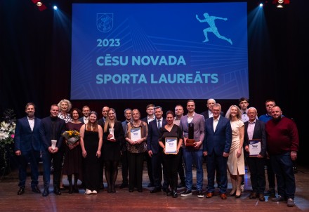 Pasniegti "Cēsu novada Sporta laureāts 2023" apbalvojumi