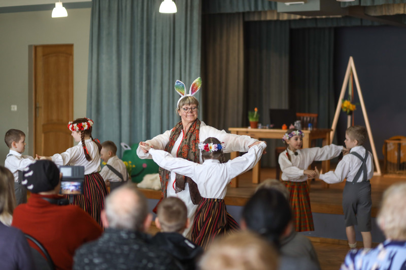Lieldienu lustes Skujenē. Fotogalerija